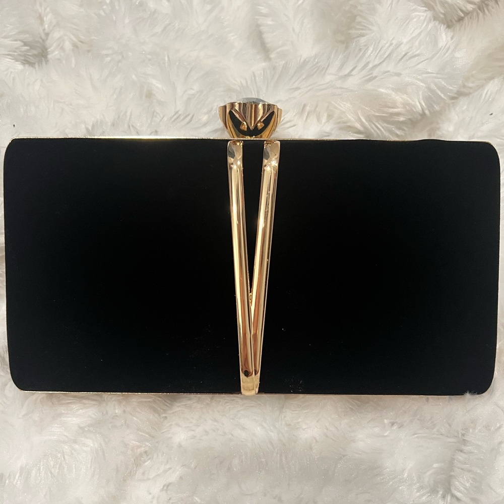 GORGEOUS retro envelope clutch